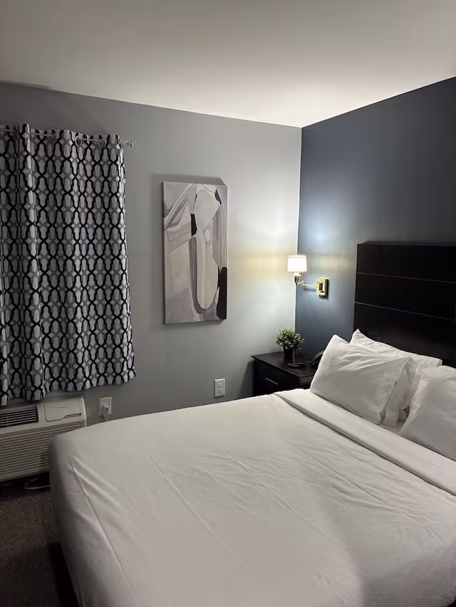 Standard Room, 1 Queen Bed, Non Smoking (Queen Room)