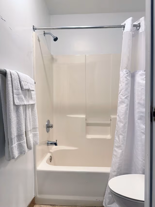 Standard Room, 1 Queen Bed, Non Smoking (Queen Room)