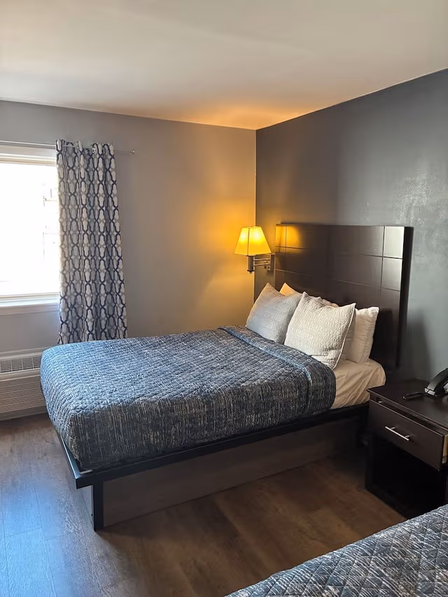 Standard Room, 2 Double Beds, Non Smoking (Double)