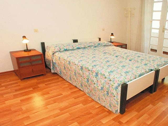 Comfort Villa, 3 Bedrooms, Hot Tub (royD)