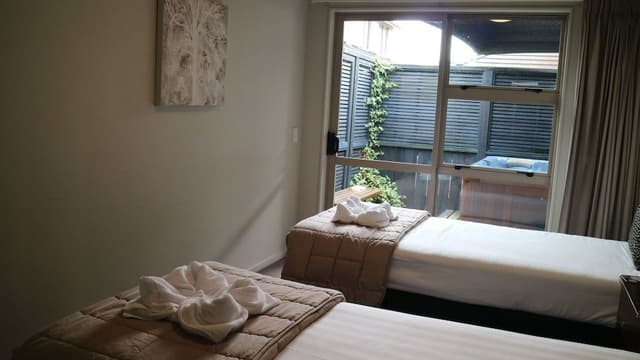 One Bedroom Spa Suite