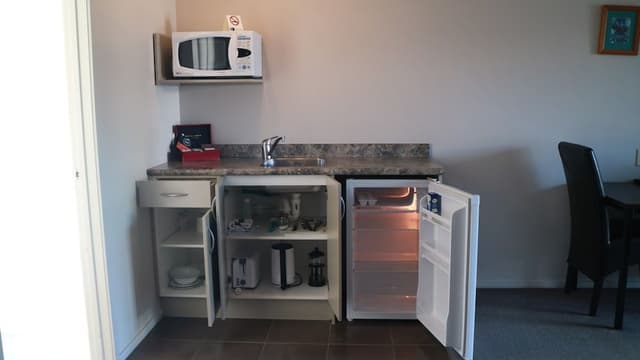 One Bedroom Spa Suite