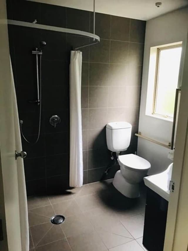 Standard Studio, Non Smoking, Kitchenette (King Studio with Shower)