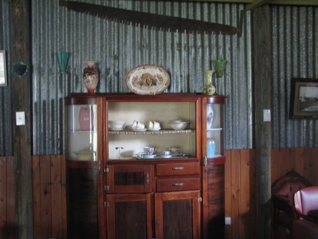 Traditional Cabin (2.5 Bedroom)