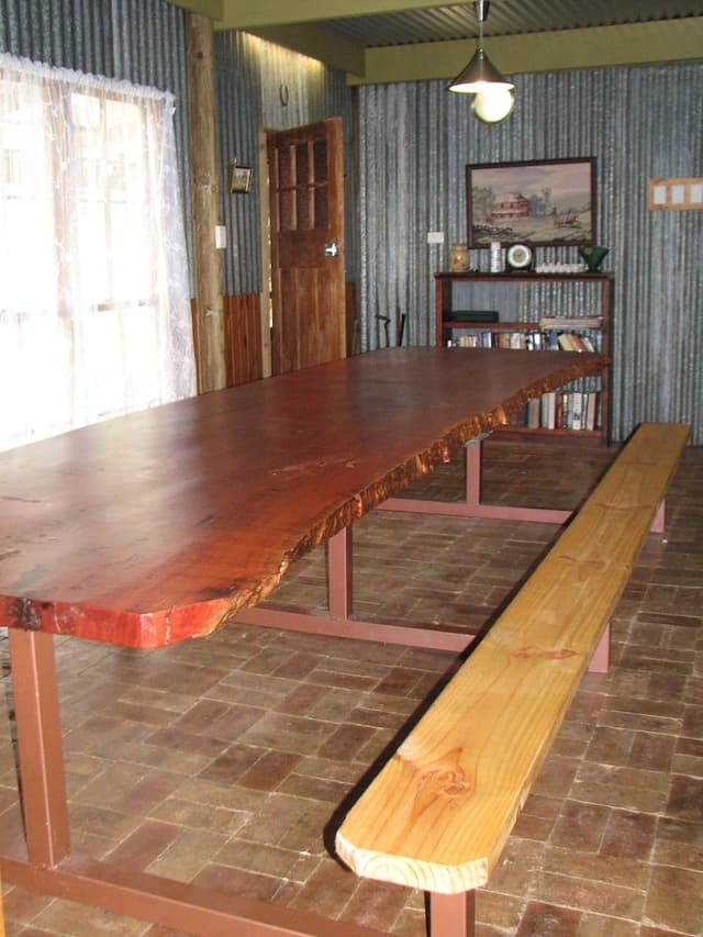 Traditional Cabin (2.5 Bedroom)