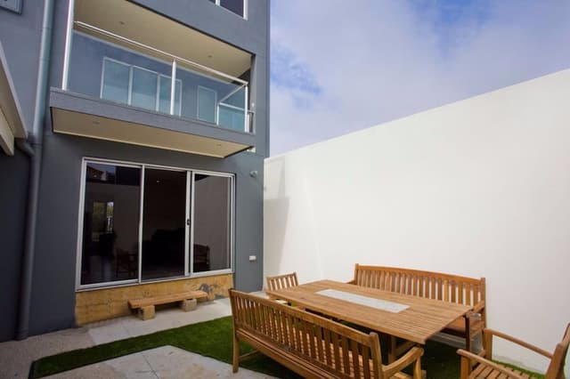 Premium Townhouse 32A