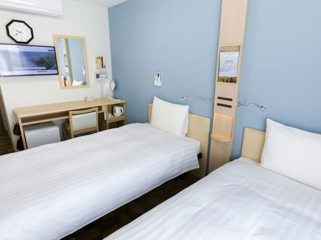 Standard Twin Room, Smoking