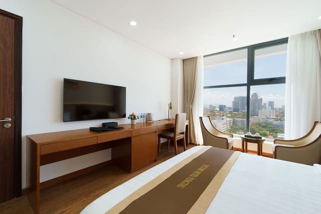 Deluxe Double Room, Partial Ocean View