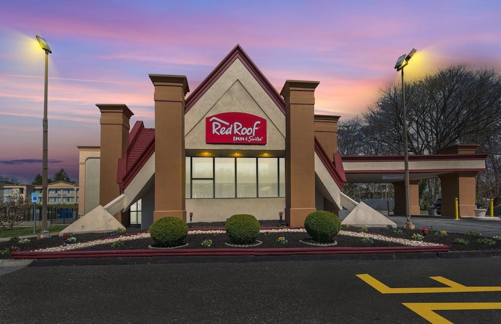 Red Roof Inn & Suites Newark - University0