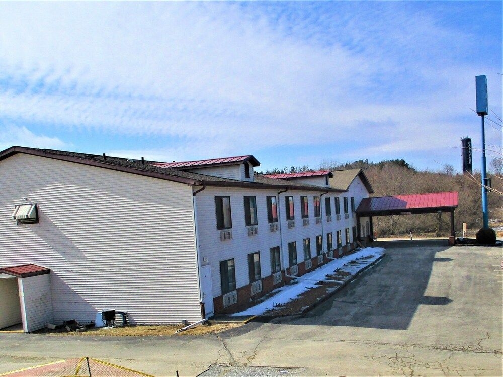 Motel 6 Williamsburg2
