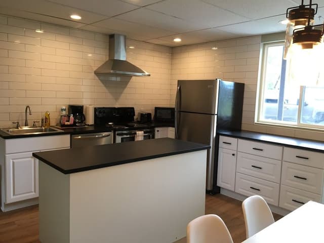 St. Mary Suite, Ground Floor, No Pets; Remodeled 2018