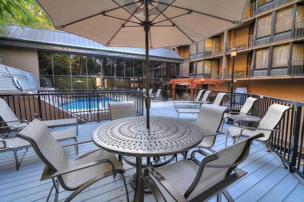Edgewater Hotel - Gatlinburg3