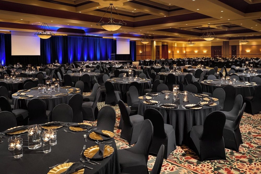 Renaissance Tulsa Hotel & Convention Center3