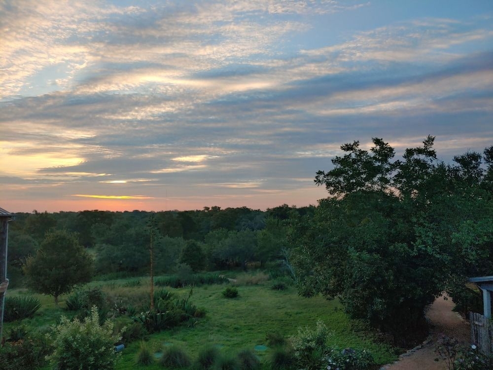 Sage Hill Inn Above Onion Creek2