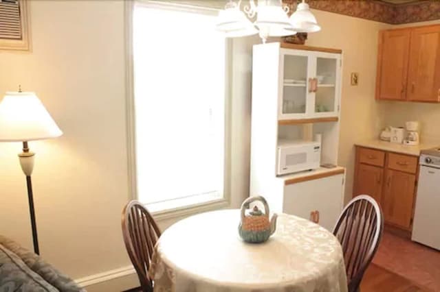 Executive Suite, 1 King Bed, Balcony