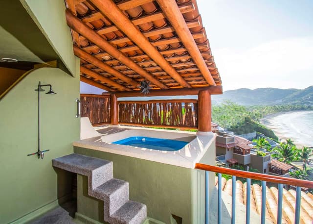 1 BEDROOM OCEAN VIEW KING WITH PLUNGE POOL
