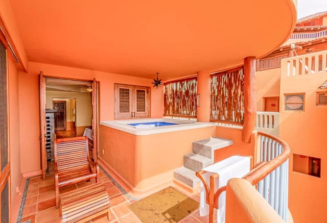 2 BEDROOM 1KG 1TWN 1DOUBLE SUITE PLUNGE POOL