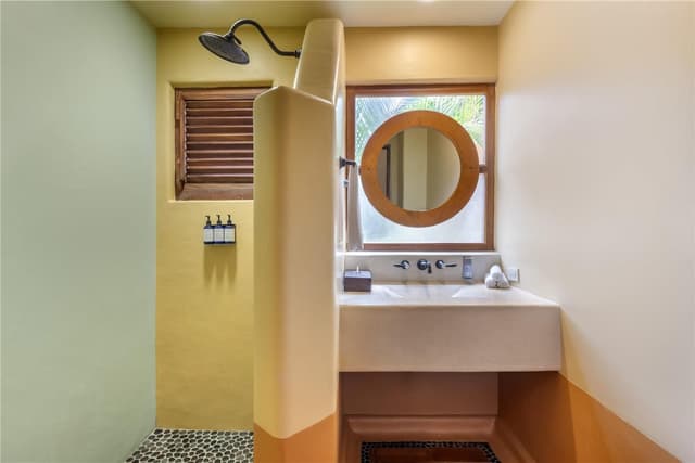 1 BEDROOM OCEAN VIEW KING WITH PLUNGE POOL