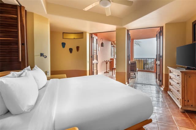 3 BEDROOM OCEAN VIEW 3KG SUITE PLUNGE POOL