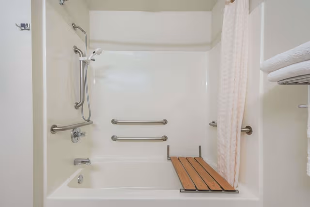 Standard Room, 2 Queen Beds, Accessible