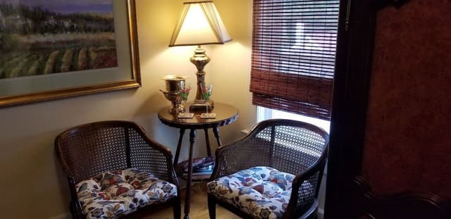 Kassidy Violet Room, 1 Queen Bed, Private Bathroom, Hill View