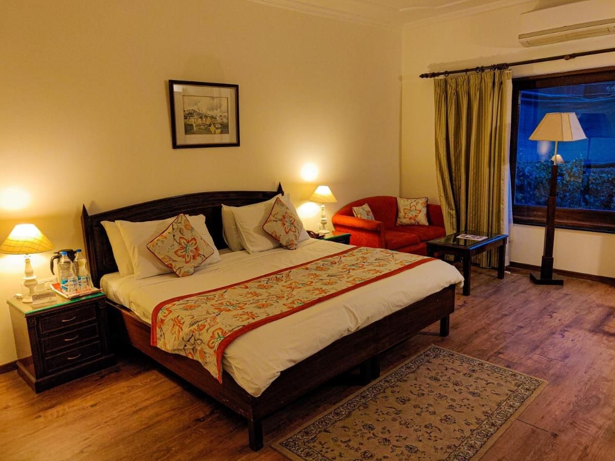 WelcomHeritage Kasmanda Palace2