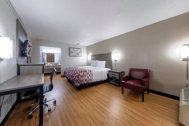 Superior Room, 1 King Bed (Smoke Free)