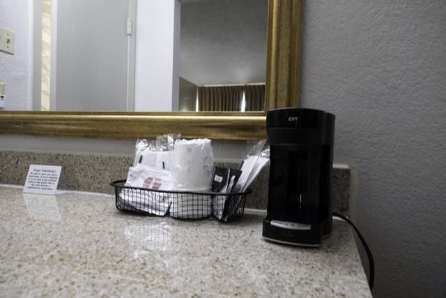 Superior Room, 1 King Bed (Smoke Free)