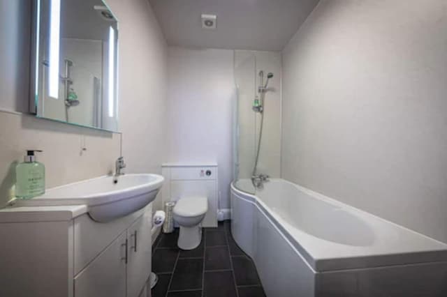 Double Room, 1 King Bed, Ensuite, Sea View