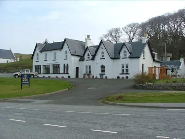 Double Room, 1 King Bed, Ensuite, Sea View