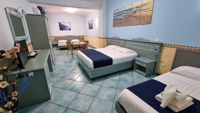 Standard Quadruple Room