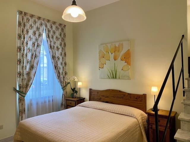 Double Room, 1 Queen Bed