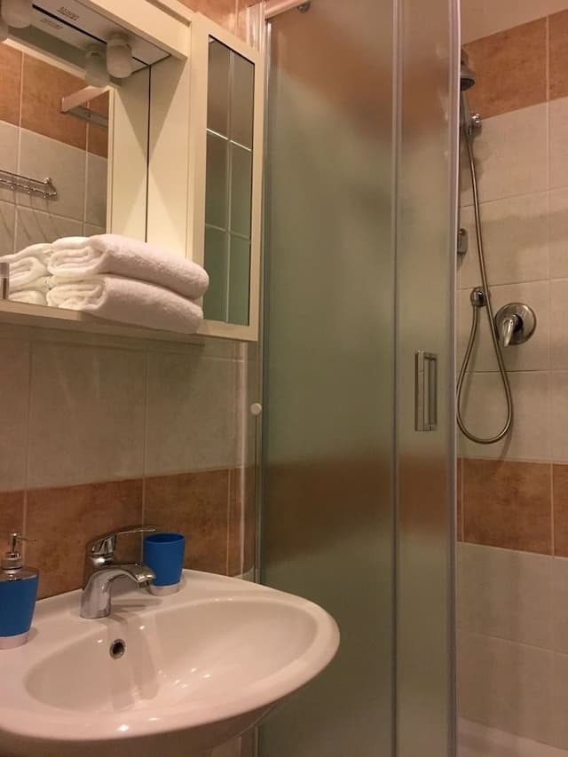 Double Room, 1 Queen Bed, Private Bathroom