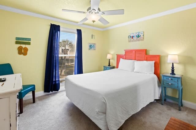 Condo, 3 Bedrooms