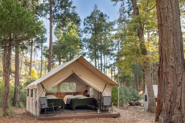 Family Room (Tent)