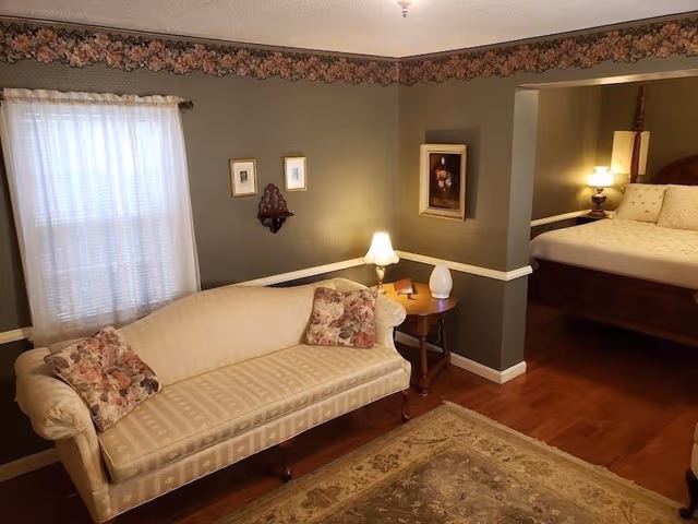 The Carriage House Suite