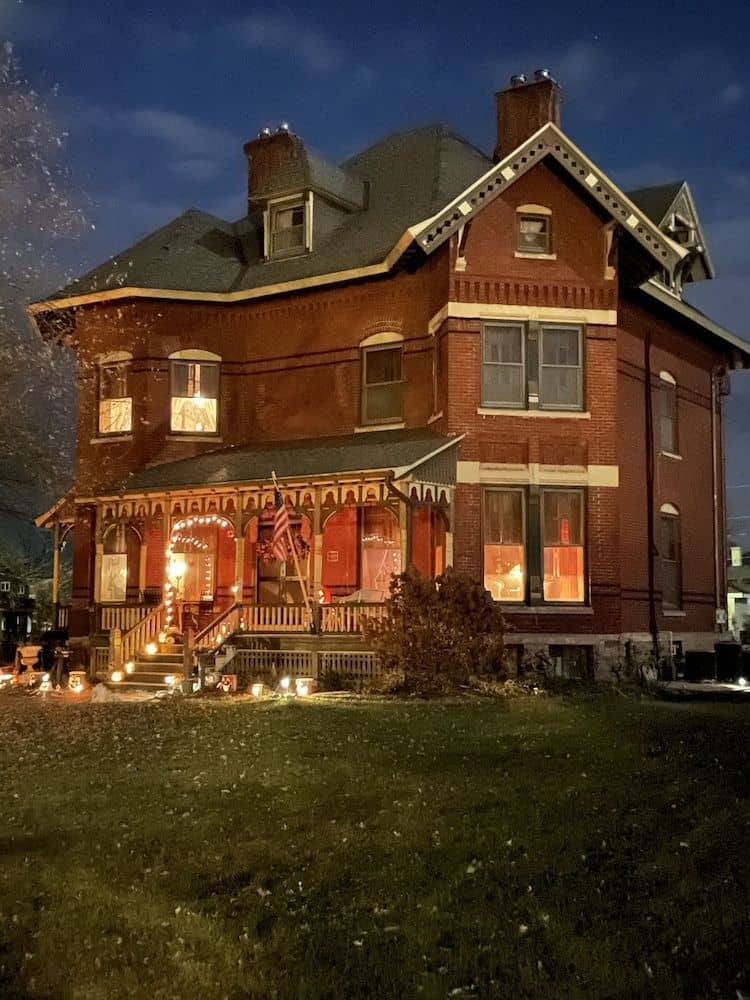 Squiers Manor B&B Squiers Manor B&B