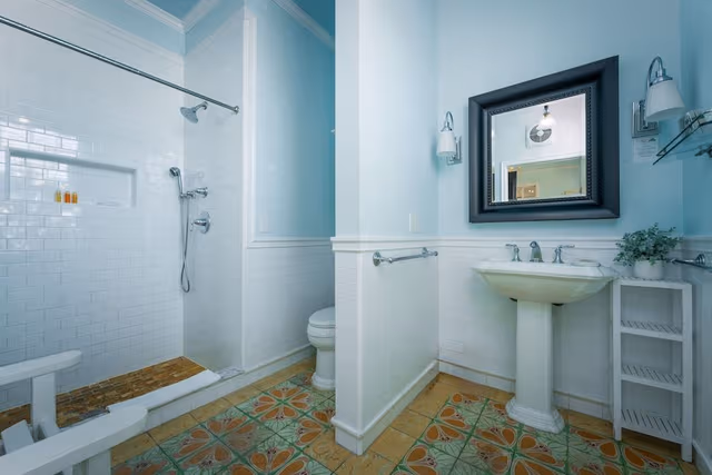 1-Bedroom Suite with Full Kitchen