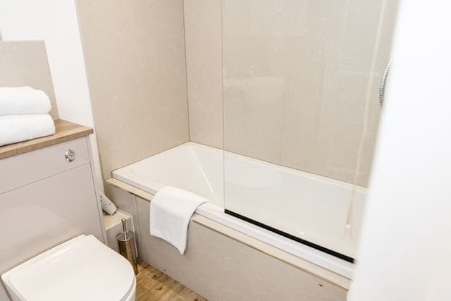 Double or Twin Room, Ensuite (Roomy)