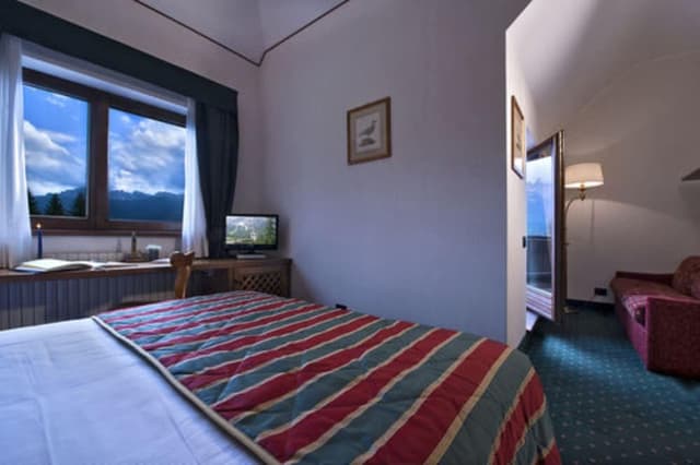 Double Room, Balcony, Mountain View