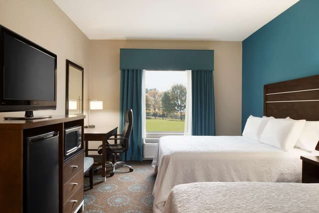 2 QUEEN BEDS NONSMOKING