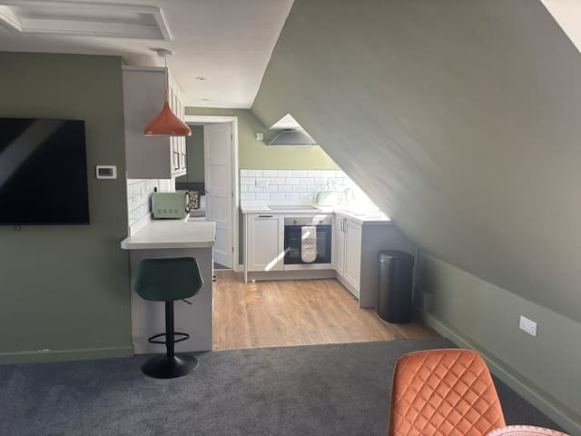 Luxury Apartment, Ensuite, Garden View (First Floor Apartment)