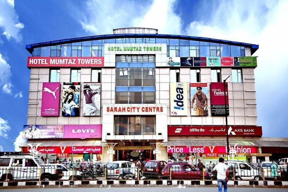 Hotel Grand Mumtaz Towers1
