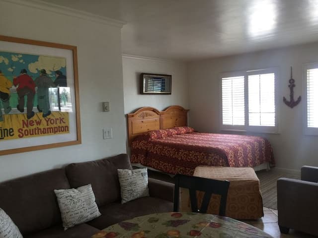 One Bedroom Apartment