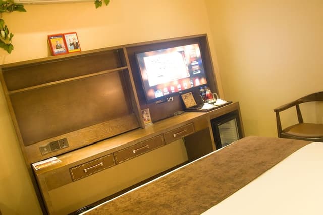 Comfort Room, 1 Queen Bed
