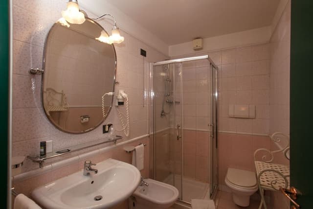 Studio, Kitchenette, City View