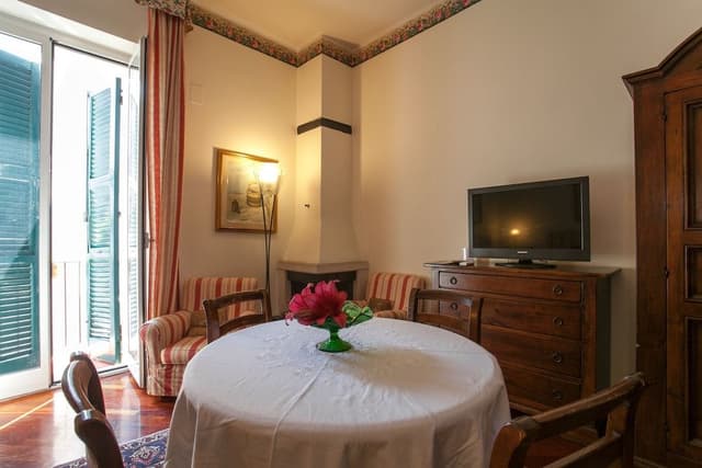 Studio, Kitchenette, City View