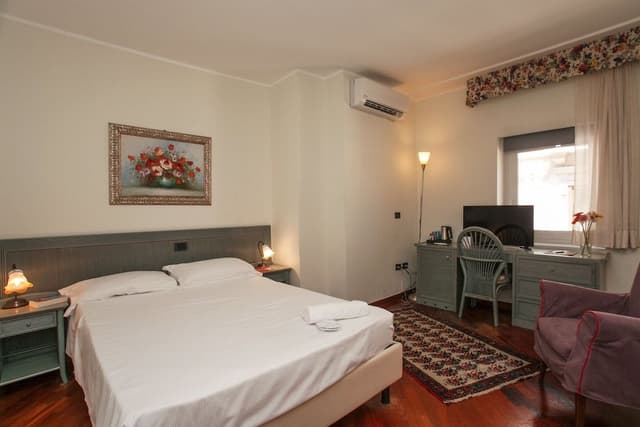 Superior Double or Twin Room, Ensuite, City View