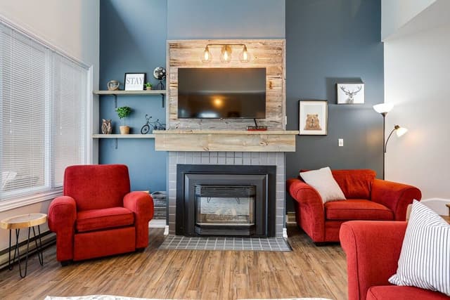 Premier Condo, 3 Bedrooms (118 Wintergreen - No Pets Allowed)