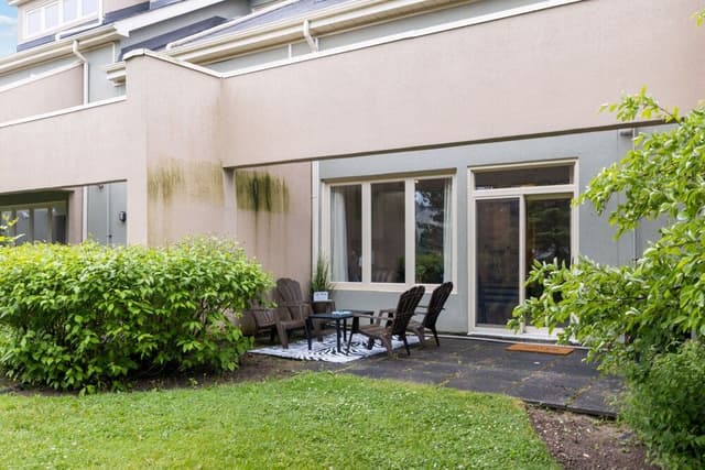 Deluxe Condo, 4 Bedrooms (106 Wintergreen - No Pets Allowed)